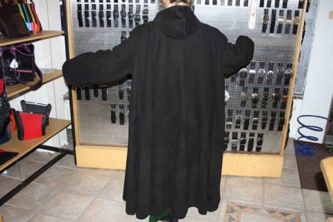 Rentier-Velour-Ledermantel - Bild: A3