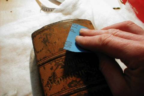 Bibelrestauration - Bild: A7