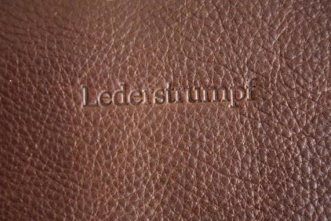 Schrift - Logo Pr&auml;gungen - Bild: A7