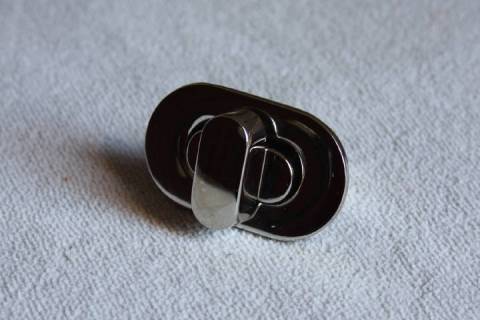 Drehverschl&uuml;sse - Ovalverschl&uuml;sse 128