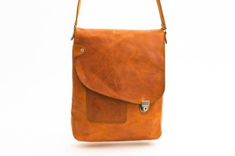 Maart 25 - Naturledertaschen - Bild: a2