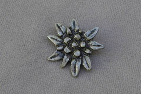 Kn&ouml;pfe und mehr - Bild: A1