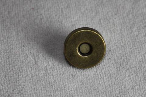 Magnetkn&ouml;pfe - Magnetverschluesse - 18 mm - Altmessing 170 - Bild: A6