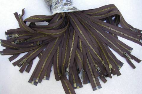 Reißverschluss - Metallreißverschlüße - Bild: A1