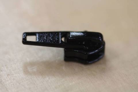 YKK Rei&szlig;verschluss - Schieber Schwarz 5 mm