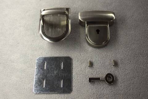 Rucksackverschluss 140 - Bild: A5