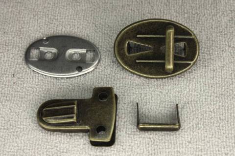 50 Steckschloss - Altmessing 353/247 - Bild: A4