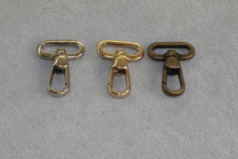 Karabinerhaken 20 mm Altmessing 058 - Bild: a8