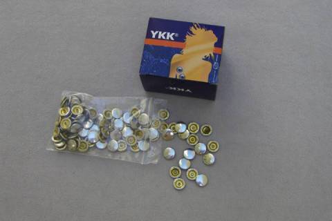 YKK Druckknöpfe 15 mm 100 Stück - Bild: Oberflche-Altmessing_1